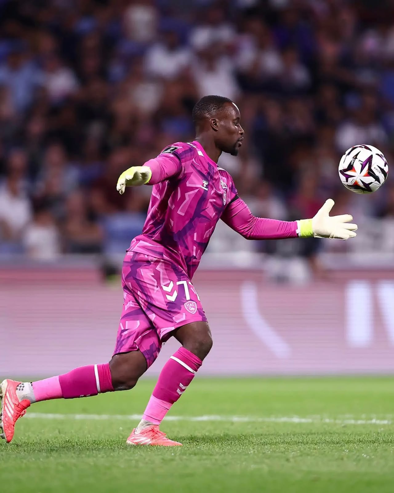 Lionel Mpasi en match